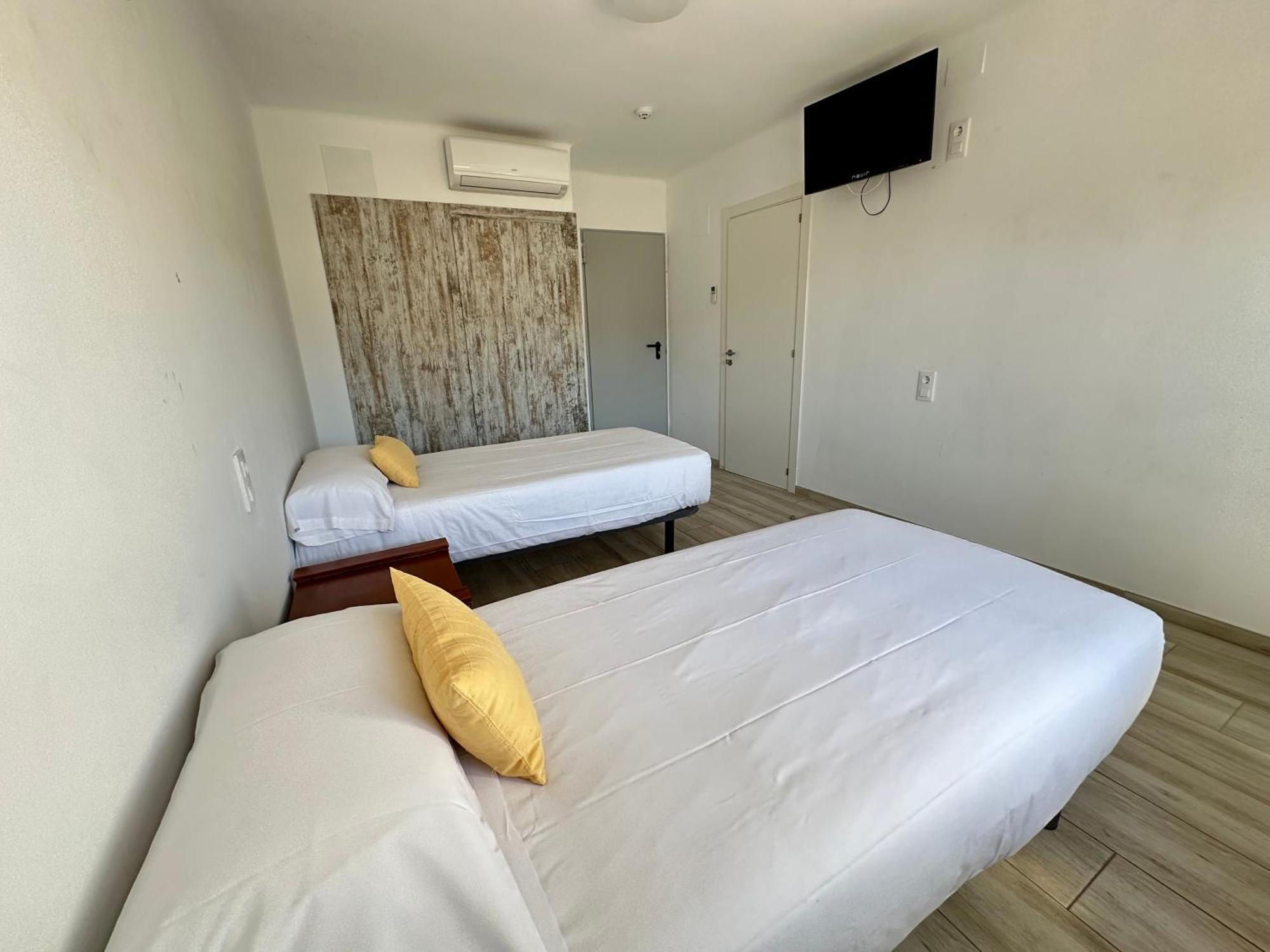 Agi Gloria Rooms Roses Esterno foto